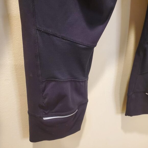 Athleta Black Capri Leggings Size S - Picture 7 of 11